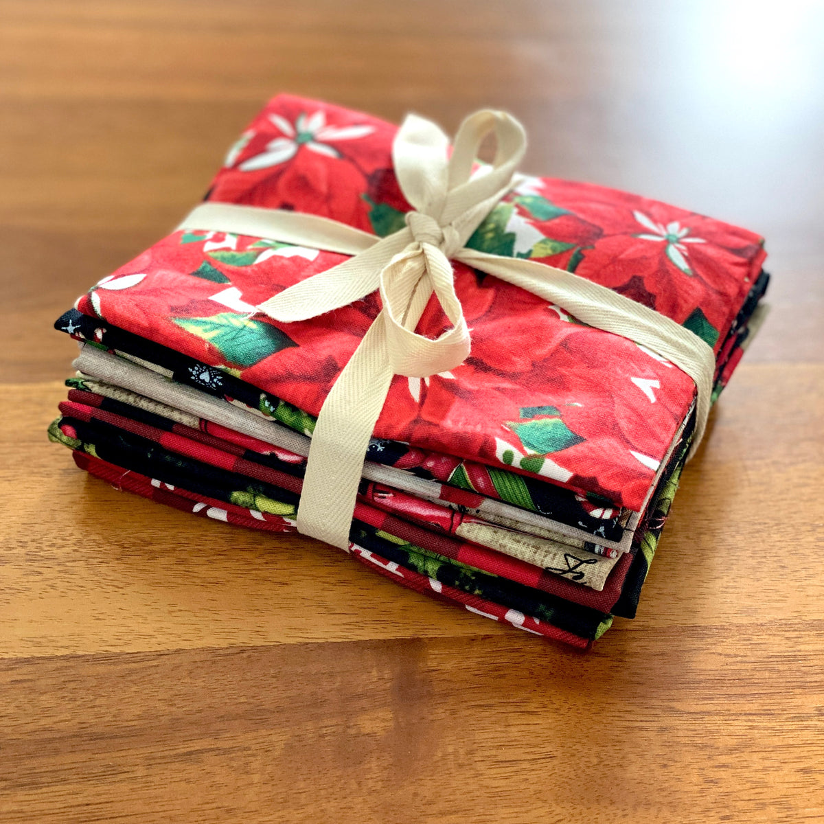 Christmas Cotton Fabric Fat Quarter Bundle